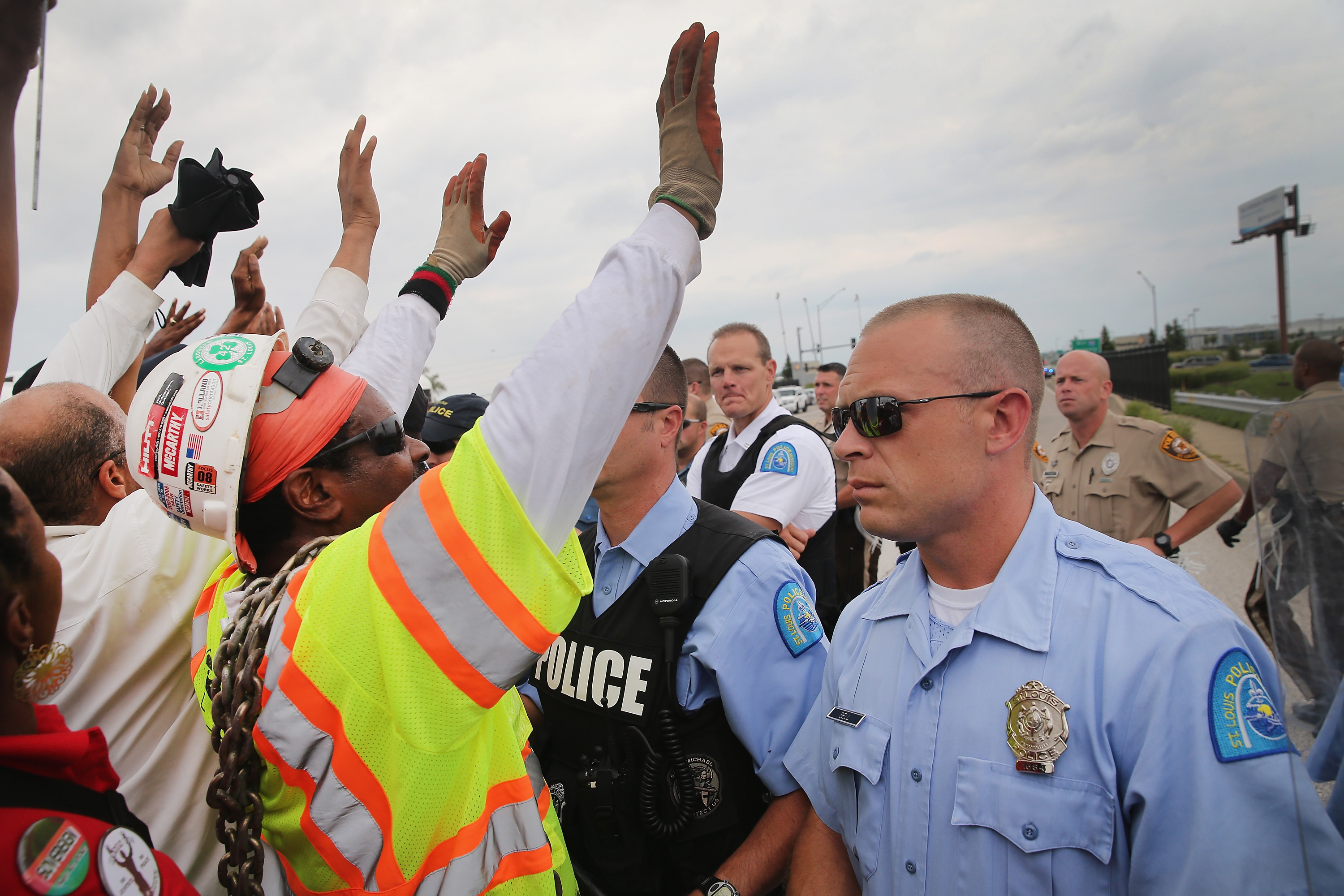 Police block demonstrators from gaining access to Interstate Highway 70 on September 10, 2014 near Ferguson, Missouri. (Photo by Scott Olson/Getty Images)