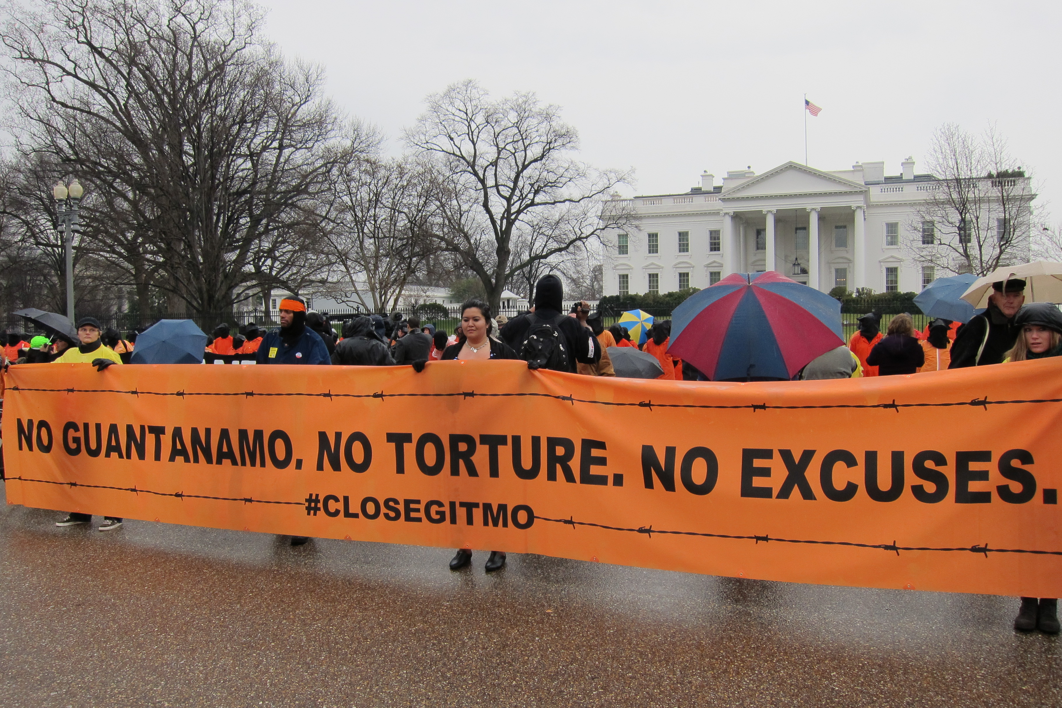 Protest at the White House against the prison at Guantanamo 